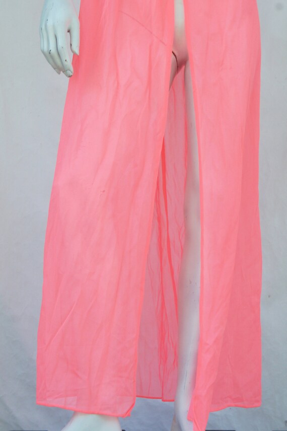 Vintage 60s Long Pink Lace Trim Robe Peignoir Lin… - image 10