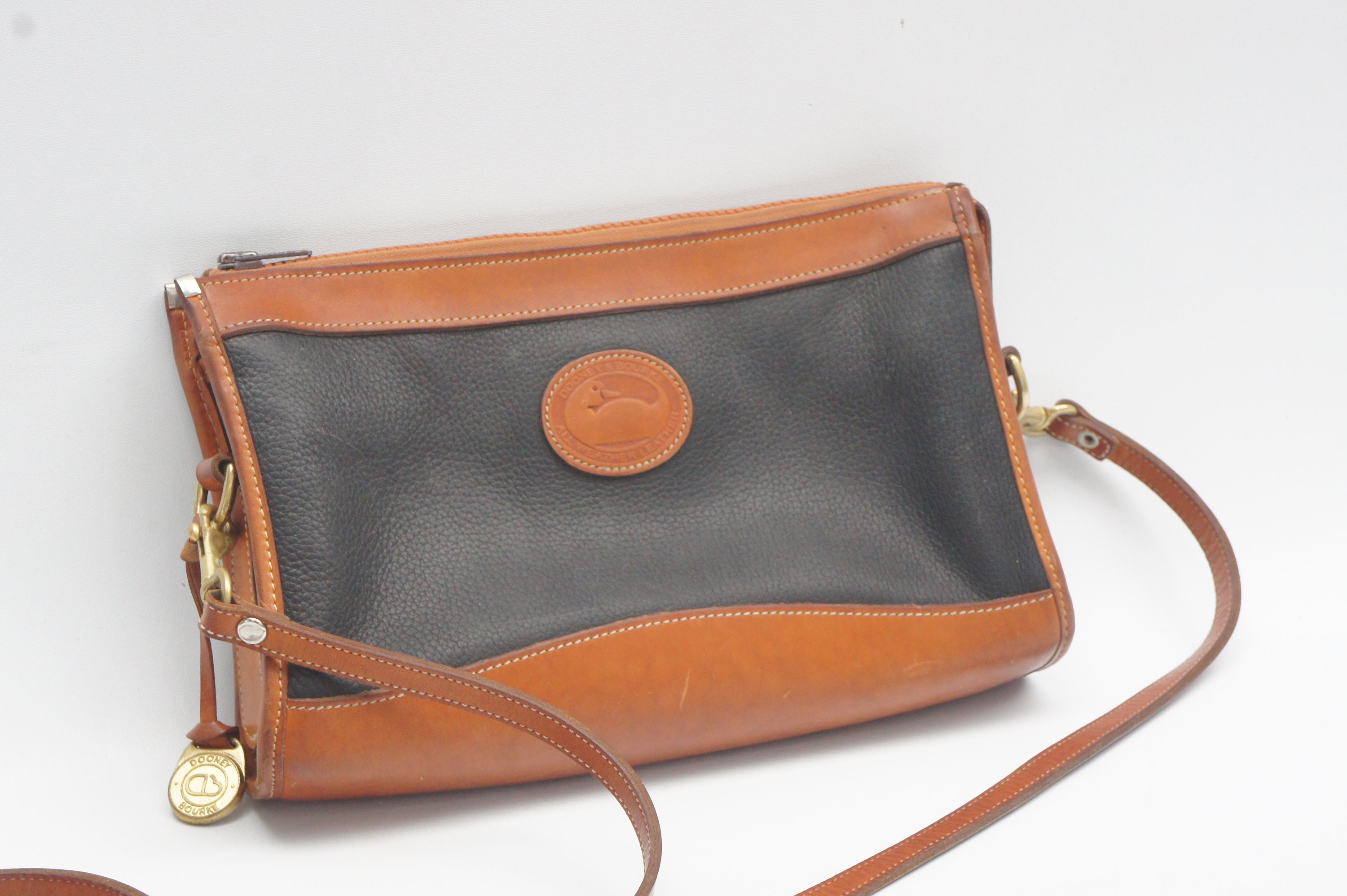 Vintage Dooney & Bourke All Weather Leather Crossbody Shoulder Bag Y2K