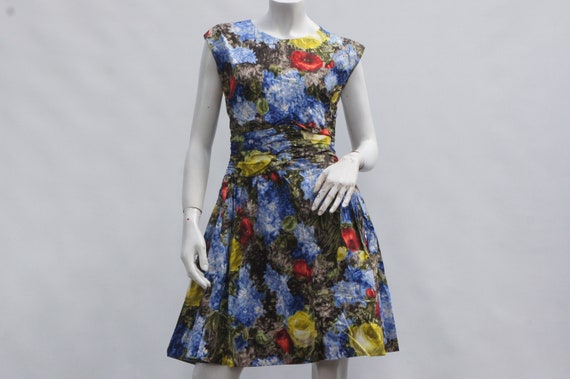 Vintage 50s-60s Bright Floral Print Midi Dress Mi… - image 10