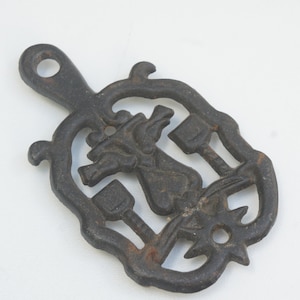 Vintage Antique Small Cast Iron Trivet Farmhouse Decor Cottagecore Home Decor Wall Decor