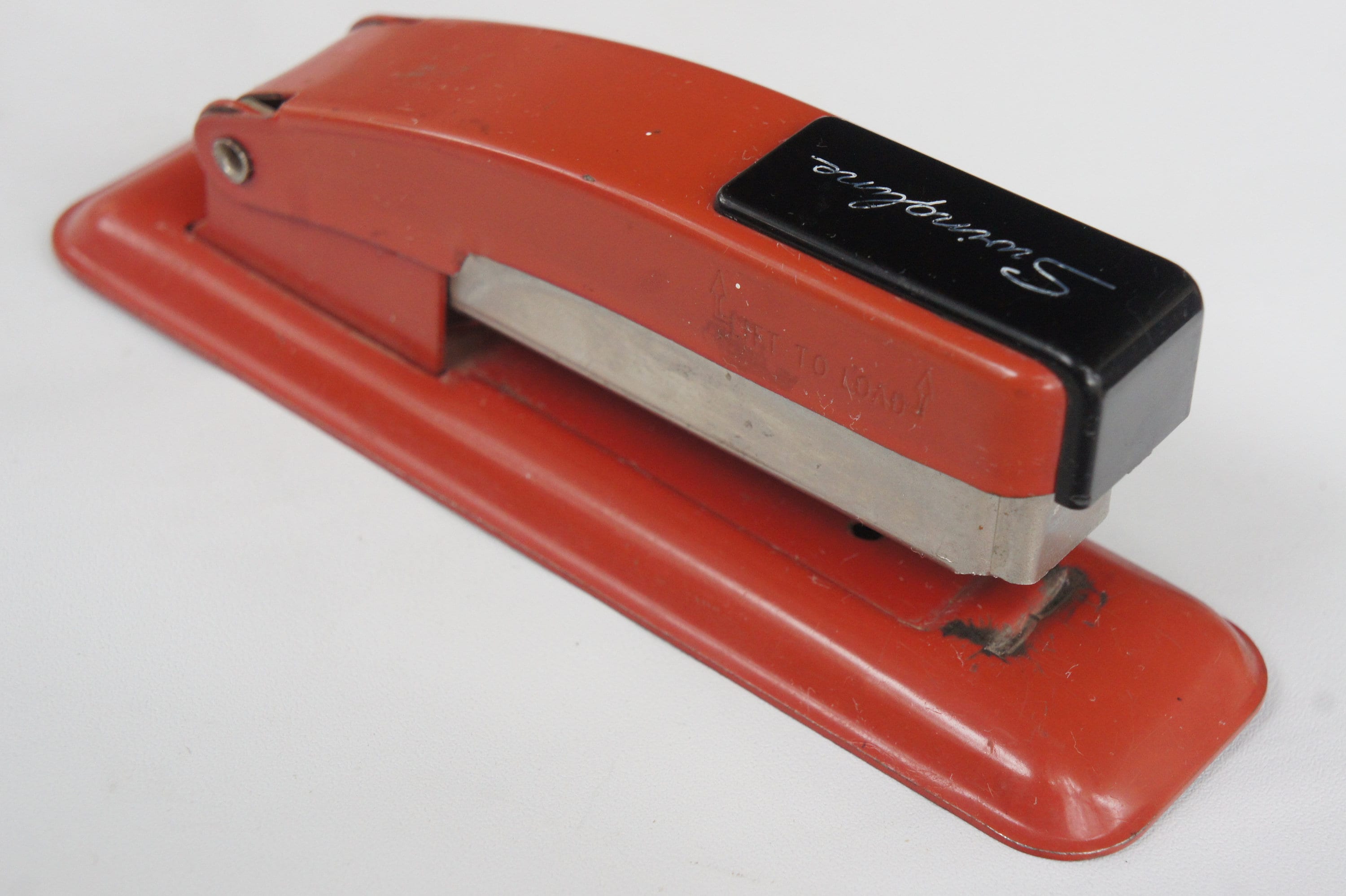 Vintage red stapler - Etsy 日本