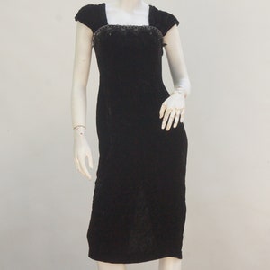 Robe vintage des années 90 Carole Little Style des années 30 en velours noir avec perles gothique sorcière
