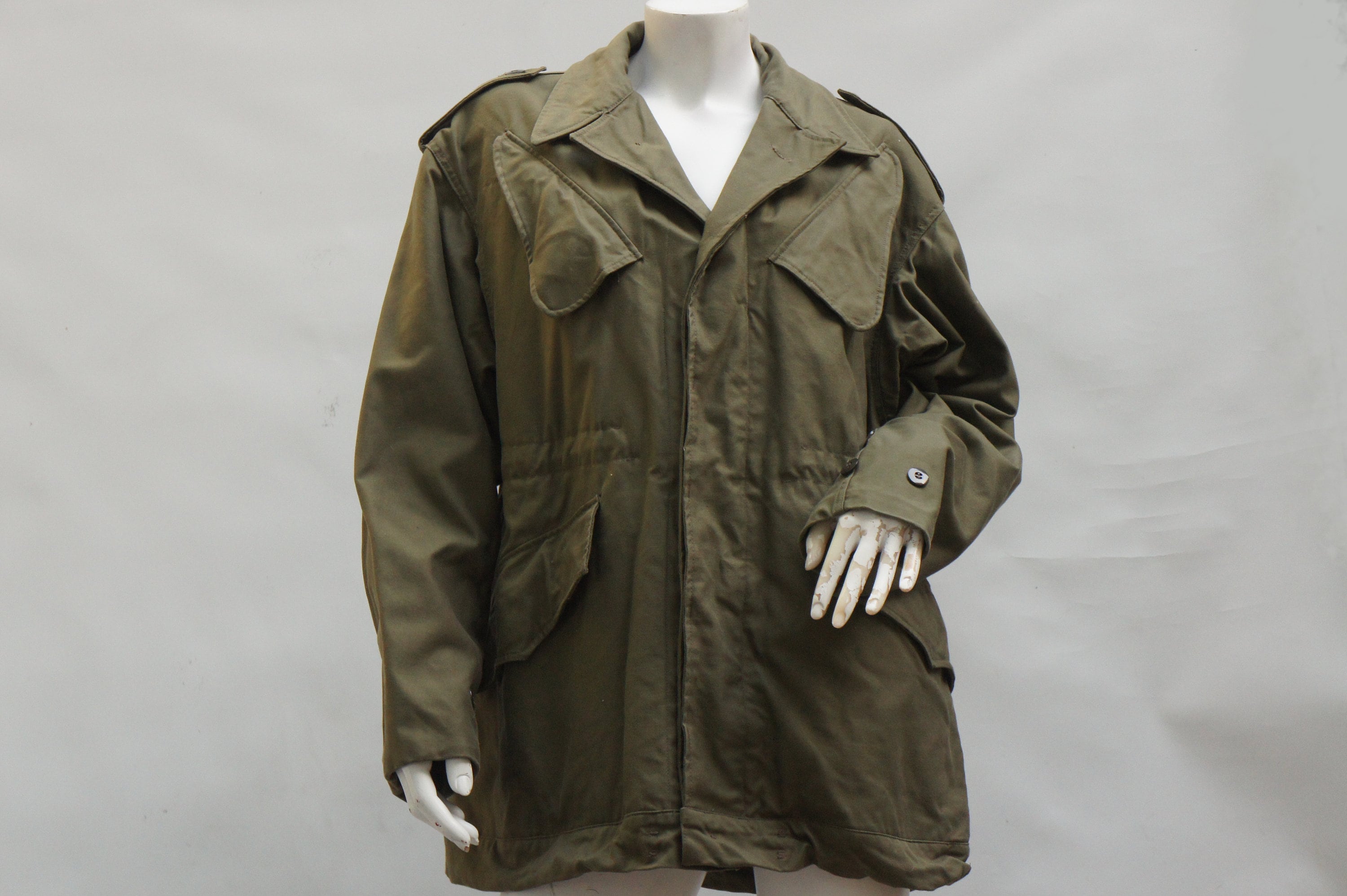 USED / 80s dutch army long coat S-M