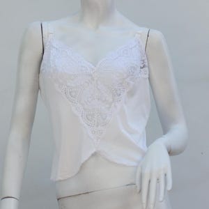 Vintage 70s White Lace Trim Nylon Camisole Slip Top Tank Lingerie Cottagecore Boho Retro