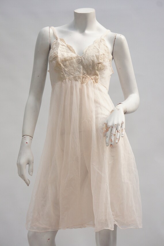 Vintage 50s-60s Lace and Chiffon Negligee Slip Dr… - image 8