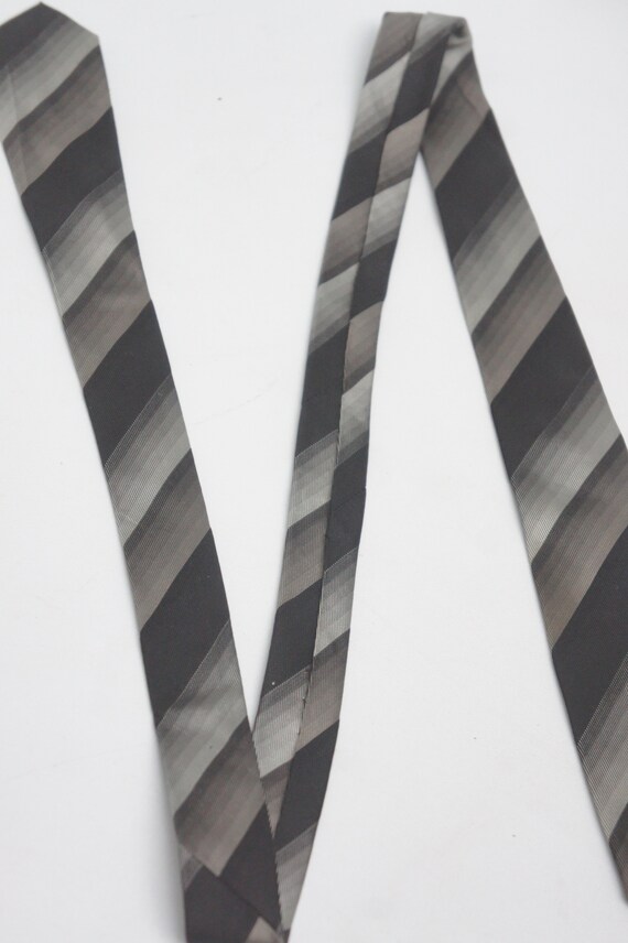 Vintage 60s Striped skinny Necktie By Saks Fifth … - image 3