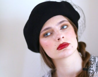 Black Wool Beret with bird-cage veiling and glass antique button