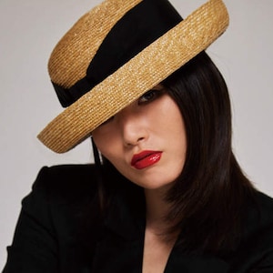 Natur Stroh Sailor Hut : Klassische Aufgedrehte Krempe mit Breiter Schleife, Gartenparty Hut, Hochzeit Party Hut