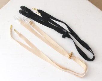 nuevamente disponible en mayo Correas de barbilla desmontables con clips para un sombrero negro o beige