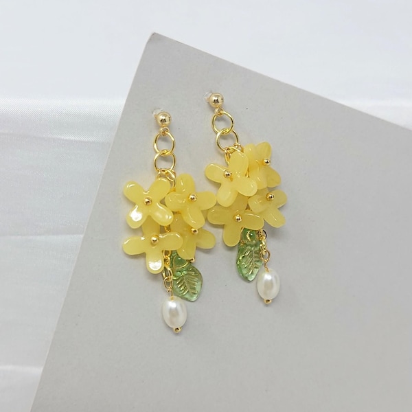 Yellow Flower Cluster Earrings with Pearl Drop, Dainty Floral Dangle Earrings, Spring Garden Jewelry, Fairycore Cottagecore Gift