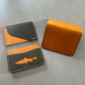 La Trutta – Cartera fina de piel – Hecha a mano con piel de becerro