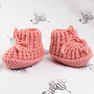 Hand-Knit Virgin Wool Baby Booties - Pink Newborn Gift