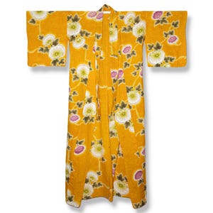 Vintage Japanese Yukata Kimono: Yellow Floral Cotton Robe
