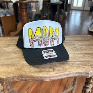 Casquette trucker maman softball
