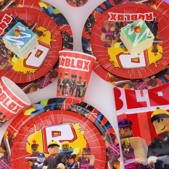 Roblox Inspired Party Tableware Set – 31pcs Cups, Plates & Tablecloth | Kids Gaming Birthday Decorations