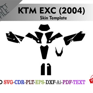 Op de afbeelding: Een zwart skin-sjabloon voor een KTM EXC (2004) motorfiets. Het sjabloon bestaat uit verschillende geometrische vormen, waaronder rechthoeken en gebogen stukken, ontworpen om op de carrosserie van de motorfiets te passen. De tekst "KTM EXC (2004) Skin Template" wordt bovenaan weergegeven.