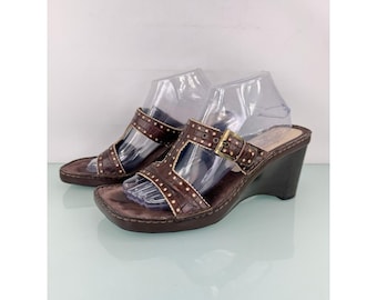 Vintage Y2K Linea Paolo Brown Studded Leather Wedge Sandals Sz 10M Boho Western