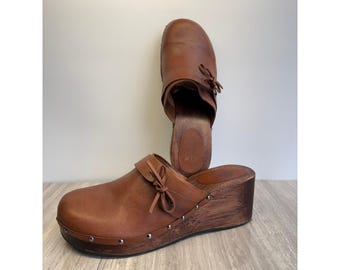 American Eagle Clogs Vintage Wooden Platform Wedge Brown Leather Bow Y2K Boho 11