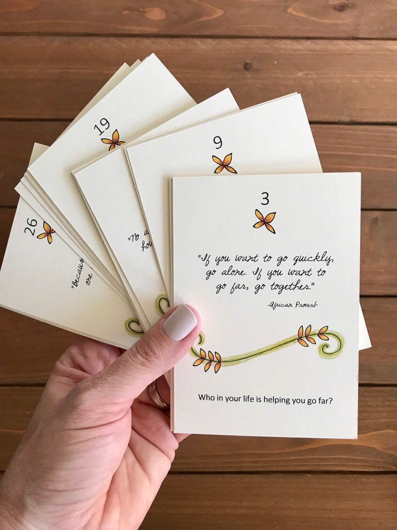 30 Days of Gratitude Activity Cards with Quotes Family Conversation Starter Cards Gratitude Gift Boxed Set with Stand image 5