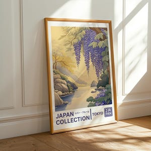River Bloom - Japanische Landschaftswandkunst - Glyzinien-Wasserfalldruck - Gelassene japanische Naturwandkunst - Japan-Kollektion Poster - Flusskunst