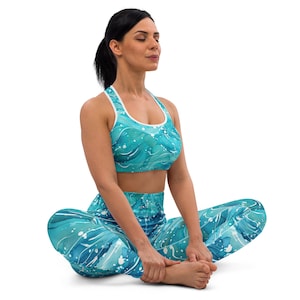 Turquoise Swirl Yoga Set – Sports Bra & Leggings for Women – Ocean-Inspired Activewear – Artistic High-Waisted Gym Outfit Gift