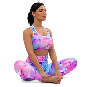 Pink Blue Yoga Set – Marble Leggings & Sports Bra for Women – Colorful High Waisted Activewear – Soft Fitness Outfit