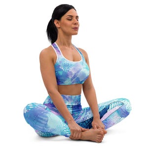 Blue Yoga Set for women– High-Waisted Leggings & Sports Bra – Turquoise Purple Activewear – Stylish Gym Outfit Gift