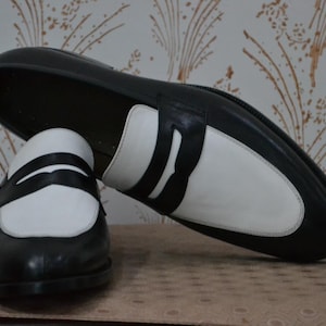 ローファー・オックスフォード JOSEPHT SHANGHAI VIBRAM JOS001 JOSEPHT Shanghai Black Leather Penny Loafers Classic Dress