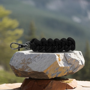 Paracord Zipper Pull, Weave Pattern Custom Zipper Pull, Handmade Zipper Pull, 550 Paracord Zipper Pull, Backpack Luggage Accessory