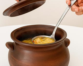 Handmade Clay Soup Pot: Rustic Kitchen Slow Cooker