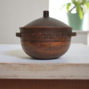 Handmade Terracotta Dutch Oven: 4L Rustic Clay Soup Pot with Lid