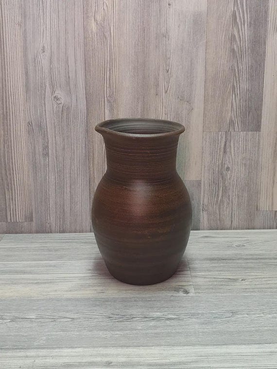 ハンドメイドの粘土製水差し 2L – 素朴なテラコッタのピッチャー、農家