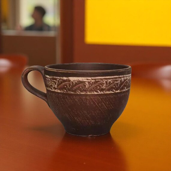 Handgemachte rustikale Tontasse - Öko-Keramik-Tasse 0,6 l, gemütliche Tee- & Kaffeetasse, natürliches Terrakotta-Geschenk für langsames Leben