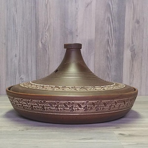 Moroccan clay pot 11.2 inch, rustic ceramic casserole