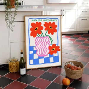 Jarrón moderno de flores rojas a rayas, arte de pared, póster floral abstracto de moda, decoración artística con flores bonitas, descarga PNG imprimible botánica minimalista