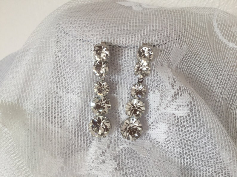 Beautiful Vintage sparkly diamant\u00e9 earrings