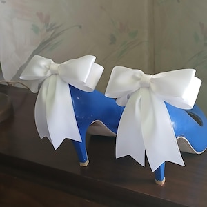 Shoe Clips, Wedding Shoe Clips, Bridal Shoe Clips, Clips for Wedding Shoes, Bridal Shoes, Satin Bow Shoe Clips, heels, pumps, platform