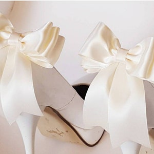 Shoe Clips, Bridal Shoe Clips, Clips for Wedding Shoes, Bridal Shoes, Bridesmaids Satin Bows,  Shoe Accessories, Pumps, High Heels,  low