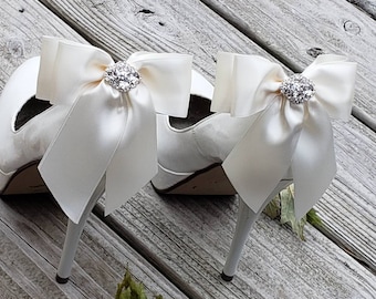 Satin Bridal Shoe Clips: Rhinestone Bows, Wedding Accessories
