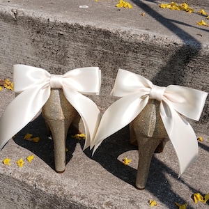 Shoe Clips, Wedding Shoe Clips, Bridal Shoe Clips, Clips for Wedding Shoes, Bridal Shoes, Satin Bow Shoe Clips, shoe Decorations, Side Back
