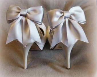 Shoe Clips, Wedding Shoe Clips, Bridal Shoe Clips, Clips for Wedding Shoes, Bridal Shoes, Satin Bow Shoe Clips, shoe Decorations, silver