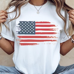 Retro American Flag Shirt | Vintage USA Tee, Patriotic 4th of July T-Shirt, USA Flag Retro Shirt, Distressed American Flag Tee, Vintage USA