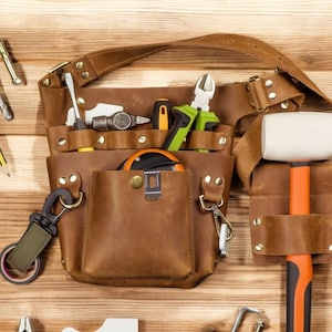 Handmade Brown Leather Tool Belt for Carpenters – Personalized Belt Pouch for Tools with Wrench Holder, Custom Gift for Him or Her