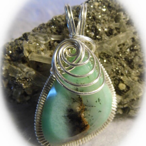 Chrysoprase Gem Silver Wire Wrapped Pendant