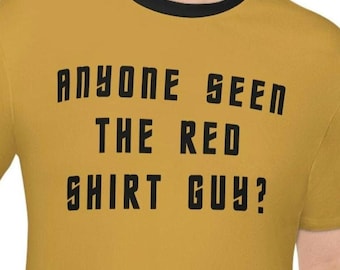 Camiseta inspirada en ciencia ficción, divertida para fanáticos de la ciencia ficción, holgada, con el chiste del chico de la camisa roja, regalo para él, regalo para ella, con letras en negrita.