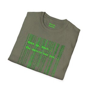 Camiseta personalizada Matrix, regalo personalizado, camiseta con diseño de la cascada de codificación de la matriz verde, camiseta personalizada, regalo para fans, camiseta nostálgica, camiseta con nombre personalizado. imagen 5