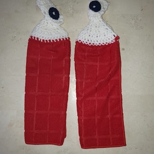 Crochet Topped Hanging Kitchen Towels - Holiday Towels With Yarn Toppers - Hostess Gift - Home Decor