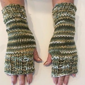 Hand Knit Fingerless Mittens/Gloves - Texting Gloves - Gift Ideas