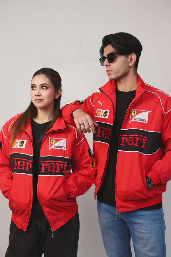 美品　フェラーリ　Ｆ-1 レーシングジャケット　赤　レッド　L ヴィンテージ Ferrari Racing Leather Jacket Vintage style F1 Logo Red