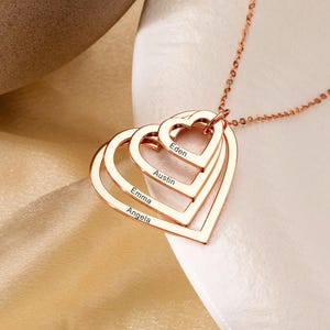 Custom Multi Heart Engraved Necklace, Family Name Necklace with Heart, Heart Pendant Necklace, Christmas Gift, New Mom Gift, Gift for Her
